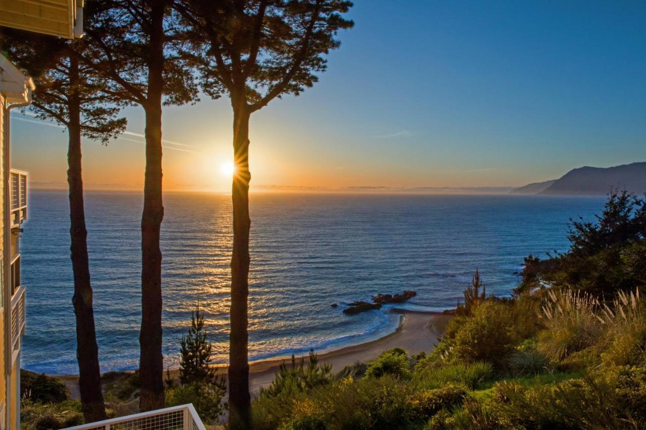 Amazing Oceanview 2 Bedroom Oceanfront! By Oceanviewhottubs Shelter Cove, Ca Tesla Ev Station Eksteriør bilde