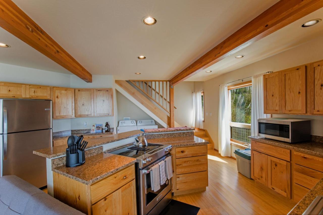 Amazing Oceanview 2 Bedroom Oceanfront! By Oceanviewhottubs Shelter Cove, Ca Tesla Ev Station Eksteriør bilde