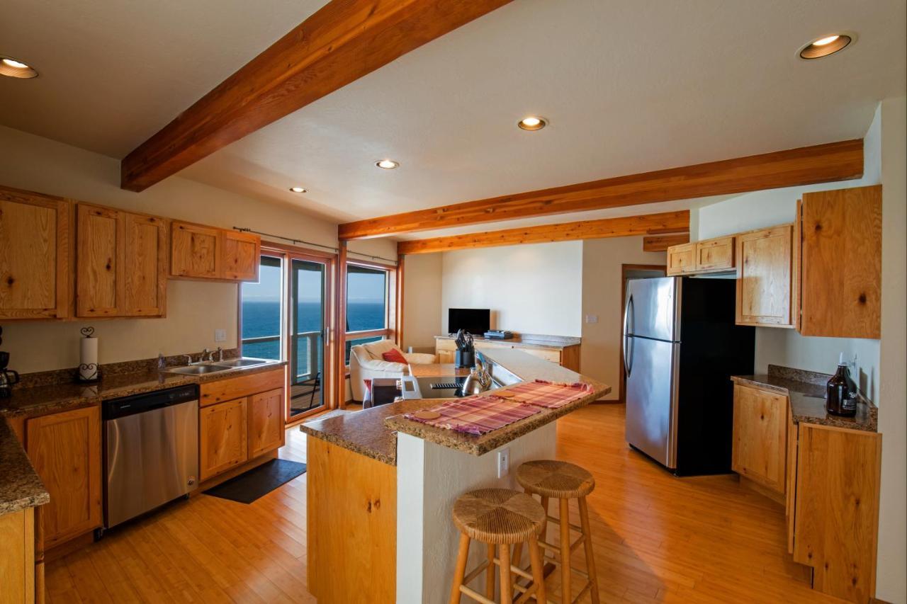 Amazing Oceanview 2 Bedroom Oceanfront! By Oceanviewhottubs Shelter Cove, Ca Tesla Ev Station Eksteriør bilde